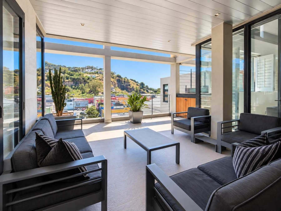 2 Bedroom Property for Sale in Cape Town City Centre Western Cape
